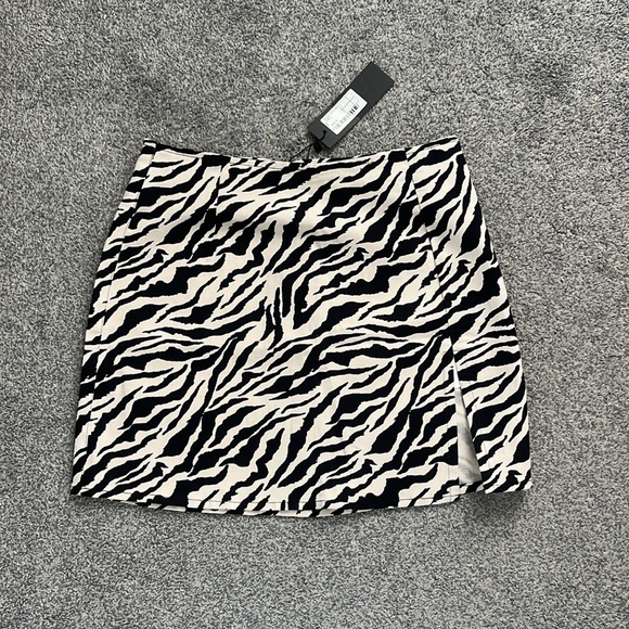 Princess Polly Dresses & Skirts - Brand New Motel Rocks Skirt